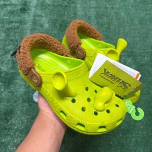Shrek Crocs